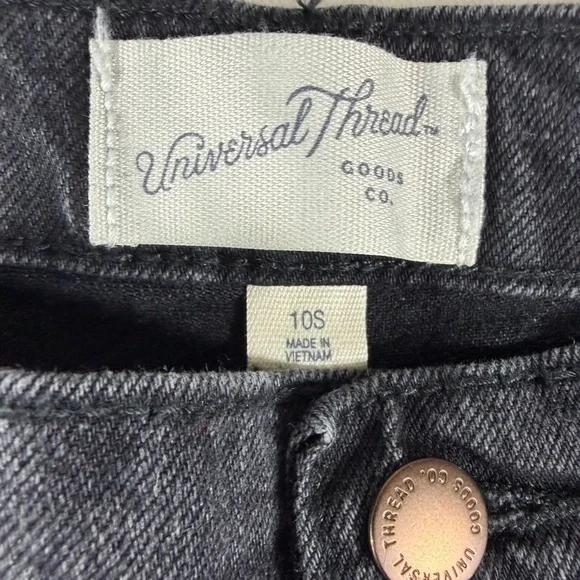 Women's High-Rise 90's Straight Jeans  - Universal Thread™ Black Wash 00 - Picture 6 of 10